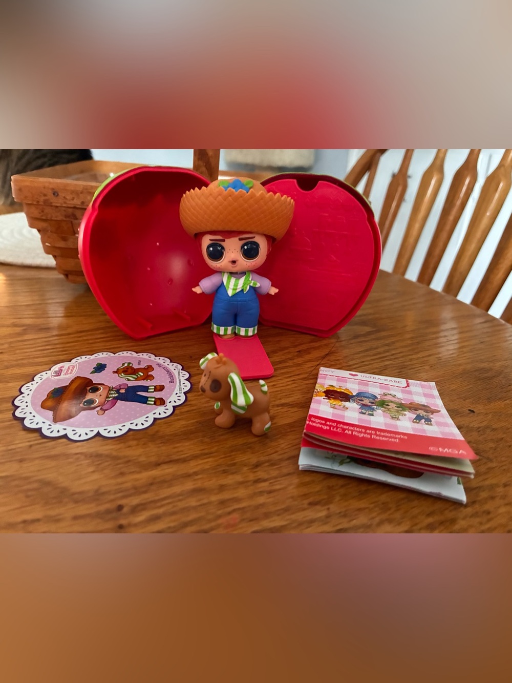 LOL Surprise Strawberry Shortcake Huckleberry Pie Doll & Srawberry House